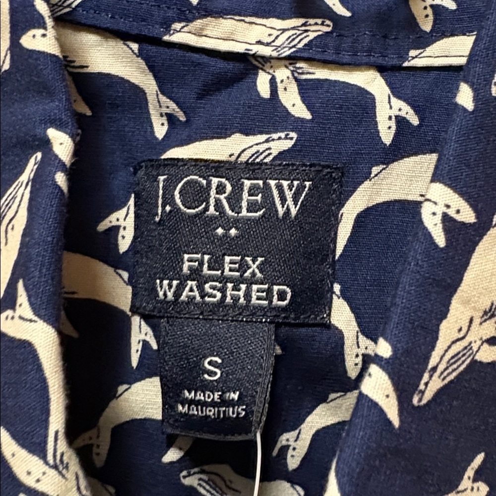 NWT J. Crew Blue and White Whale Patterned‎ Men's Dress Shirt Size Small - Picture 3 of 4